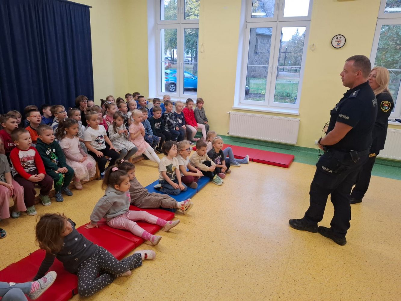 Spotkanie przedszkolaków ze służbami mundurowymi w Karpaczu