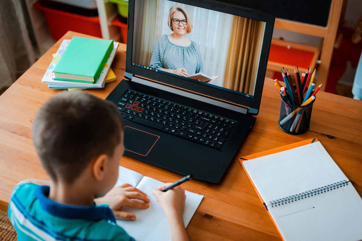 60 tys. zł na zakup laptopów dla uczniów