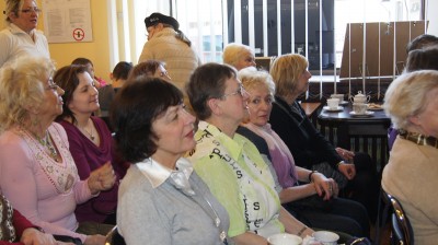 Pomyszkujmy w bibliotece