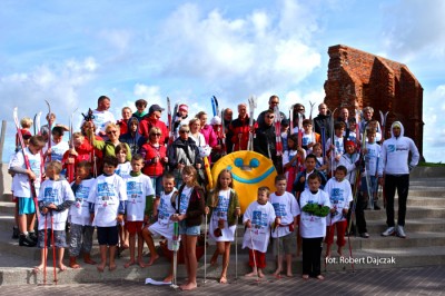 Sporty zimowe na plaży - niebanalny projekt miasta Karpacz, gminy Rewal i Towarzystwa Narciarskiego „Biegówki”.