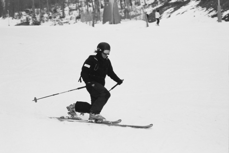 Telemark skiing