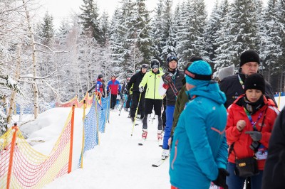 Polnische Alpine Skimeisterschaften der Parlamentarier und Mitglieder der Selbstverwaltung in Karpacz