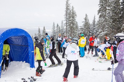 Polnische Alpine Skimeisterschaften der Parlamentarier und Mitglieder der Selbstverwaltung in Karpacz