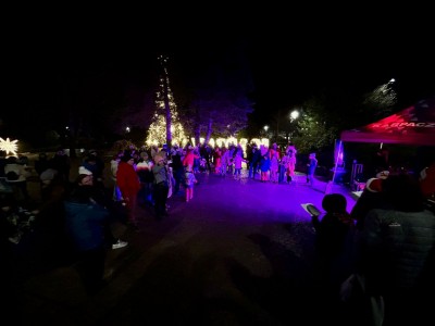 Uroczyste rozświetlenie choinki miejskiej 6.12.2025