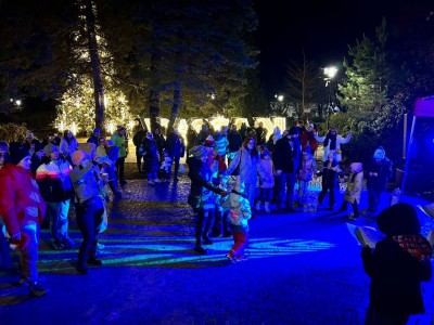 Uroczyste rozświetlenie choinki miejskiej 6.12.2025