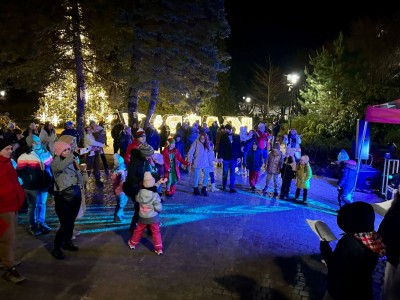 Uroczyste rozświetlenie choinki miejskiej 6.12.2025