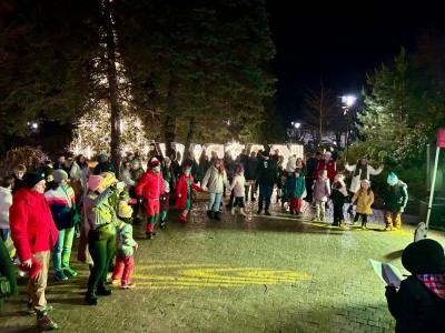 Uroczyste rozświetlenie choinki miejskiej 6.12.2025