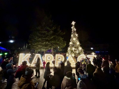 Uroczyste rozświetlenie choinki miejskiej 6.12.2025