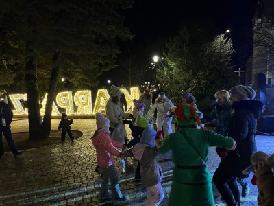 Uroczyste rozświetlenie choinki miejskiej 6.12.2025