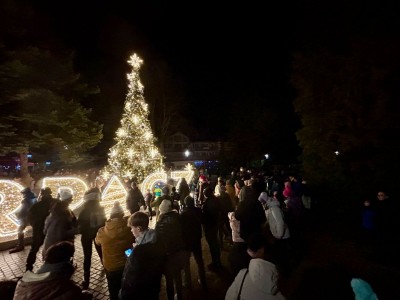 Uroczyste rozświetlenie choinki miejskiej 6.12.2025