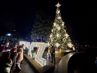 Uroczyste rozświetlenie choinki miejskiej 6.12.2025