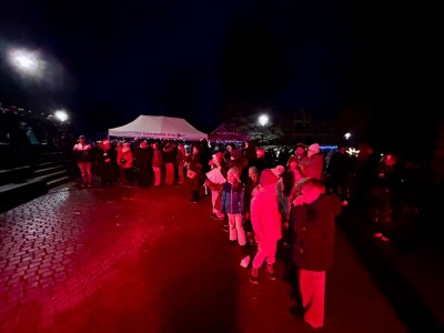 Uroczyste rozświetlenie choinki miejskiej 6.12.2025