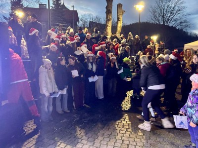 Uroczyste rozświetlenie choinki miejskiej 6.12.2025