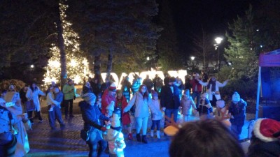 Uroczyste rozświetlenie choinki miejskiej 6.12.2025