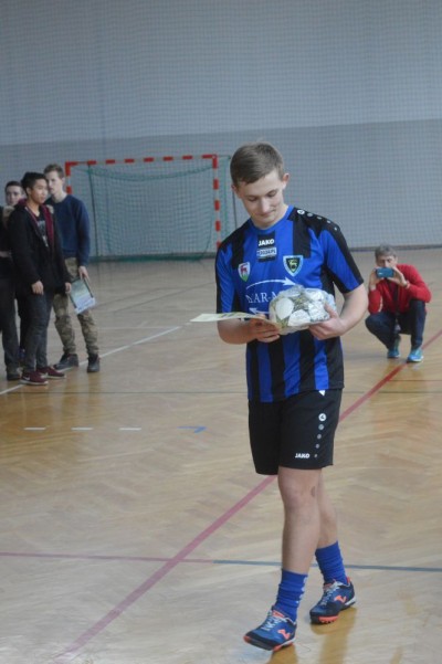 Karkonosze Jelenia Góra II zwycięzcą w Halowym Turnieju Piłki Nożnej