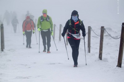 Zima, silny wiatr, lodowa pustynia... czyli V Zimowy Ultramaraton Karkonoski