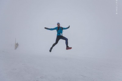 Zima, silny wiatr, lodowa pustynia... czyli V Zimowy Ultramaraton Karkonoski