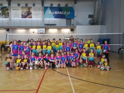 Karkonoska Akademia Siatkówki z dwoma zwycięstwami w Turnieju Piłki Siatkowej o Puchar Burmistrza Karpacza