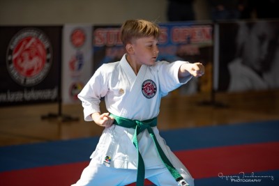 Zawodnik karate z zielonym pasem