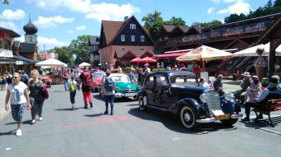 Pojazd uczestniczący w XVIII Międzynarodowym Rajdzie Pojazdów Zabytkowych 