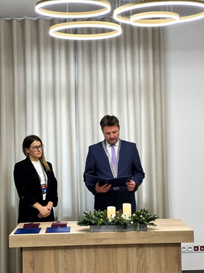 Siła miłości – wzruszająca uroczystość w Sali Ślubów