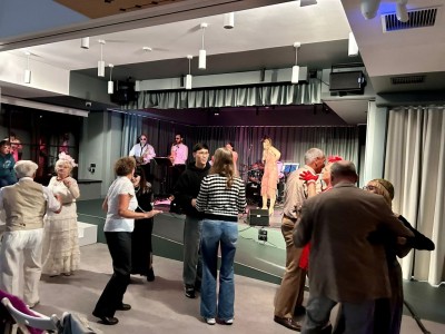  Retrofonik: swing, jazz, dixie, retro band – swingujący powrót do przeszłości!