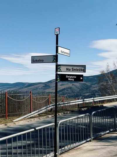 System Informacji Miejskiej w Karpaczu - funkcjonalność i estetyka w górskiej przestrzeni