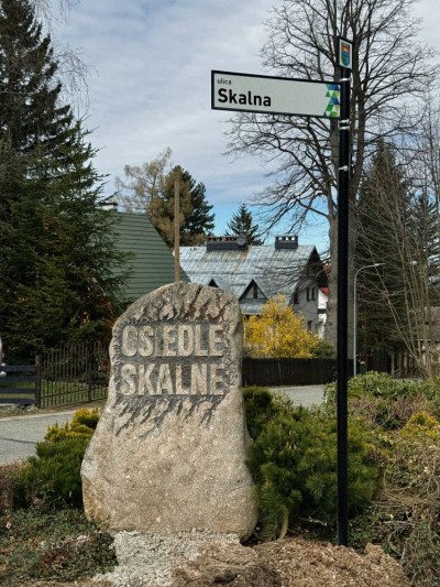 System Informacji Miejskiej w Karpaczu - funkcjonalność i estetyka w górskiej przestrzeni