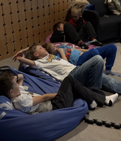 Opowieści z różnych stron świata – pierwsze spotkanie z autorskimi bajkami za nami