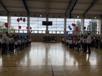Pasowanie pierwszoklasistów w Szkole Podstawowej w Karpaczu