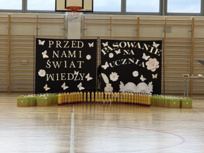 Pasowanie pierwszoklasistów w Szkole Podstawowej w Karpaczu