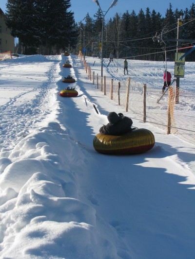 /img/galerie/snowtubing/1-snowtubing.jpg