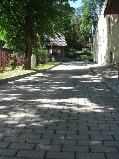 ULICA SKRZATÓW KARKONOSKICH (STRAßE DER WICHTEL AUS DEM RIESENGEBIRGE)